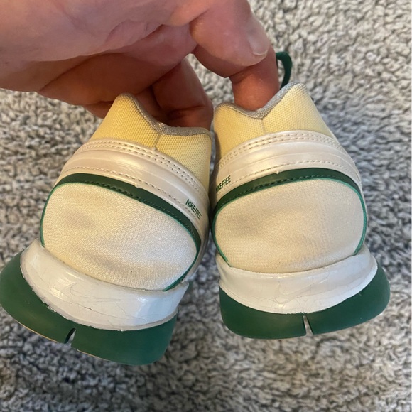 Nike Men’s size 9 Nike Free Running Shoes Flyknit Good Condition! - Picture 7 of 8